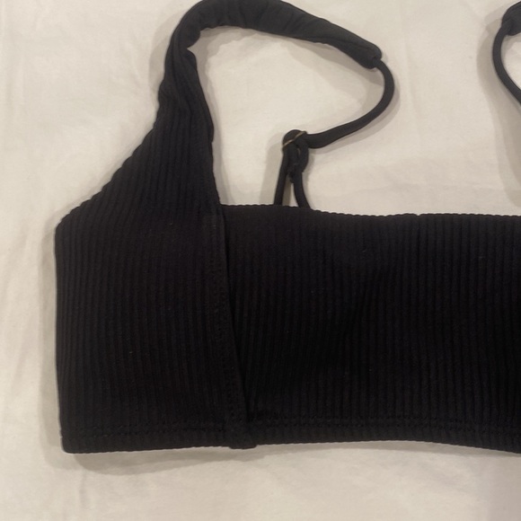 Andie Black Bikini Top - Picture 2 of 5